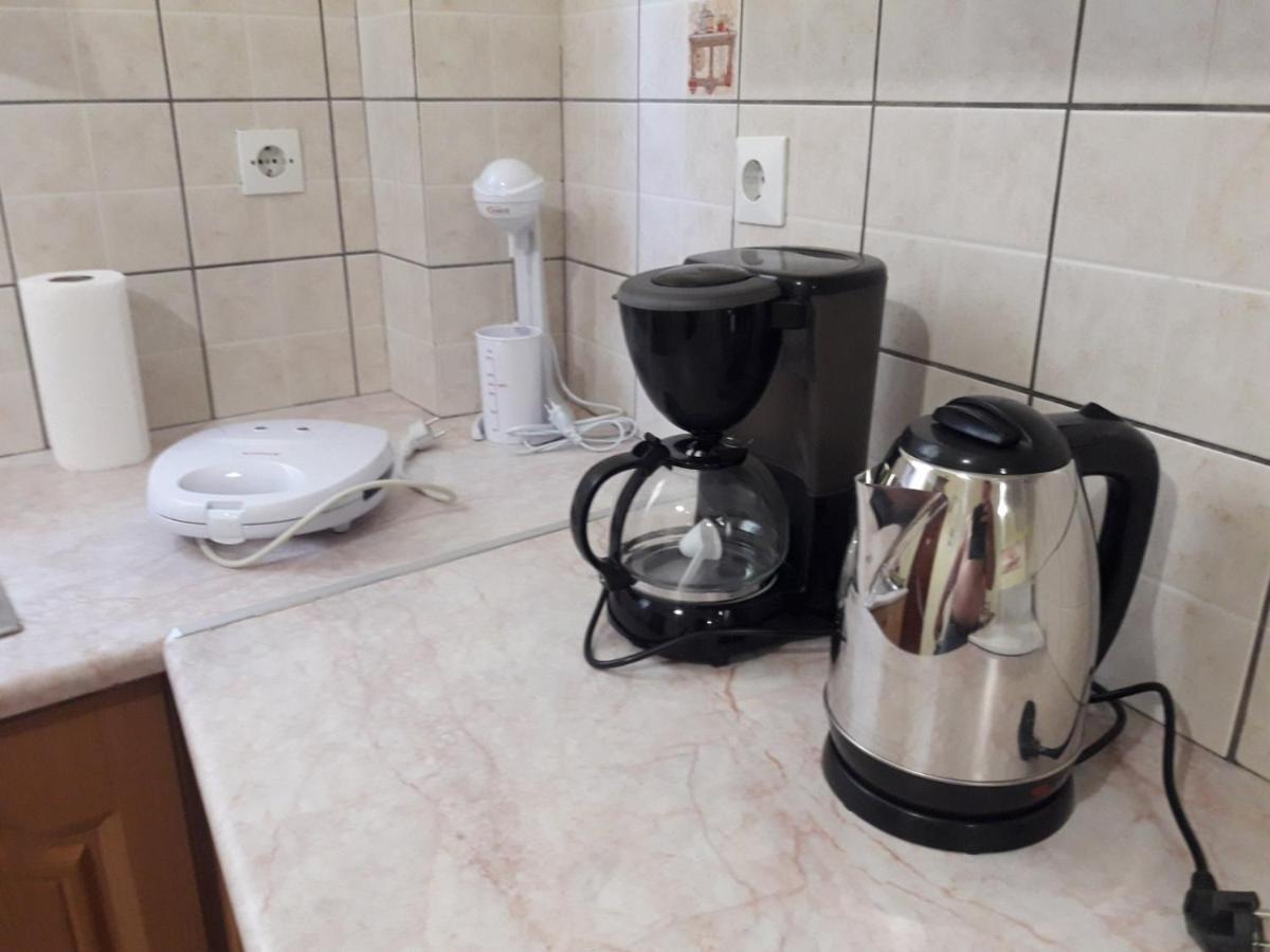 Dourios Ippos Apartments Frikes エクステリア 写真